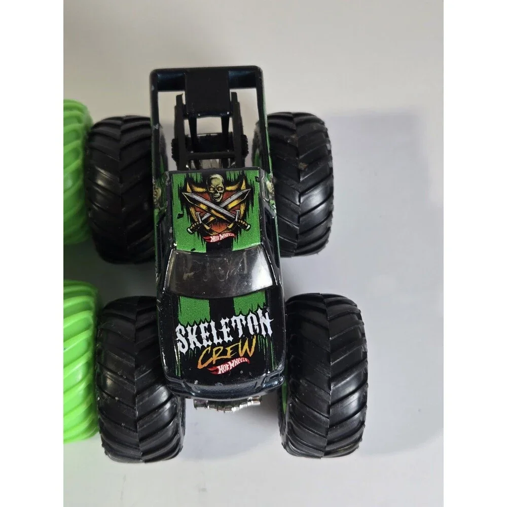 Hot Wheels Monster Trucks Lot 5 1:64 El Toro Loco Skeleton Crew Hooligan